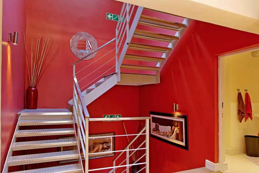 Forty8 Backpackers Hotel Cape Town Ngoại thất bức ảnh